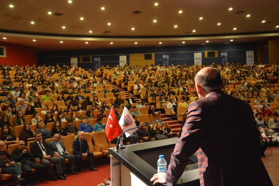 Ayto Akademiden Öğrencilere ‘Başarıya Giden Yol’ Semineri