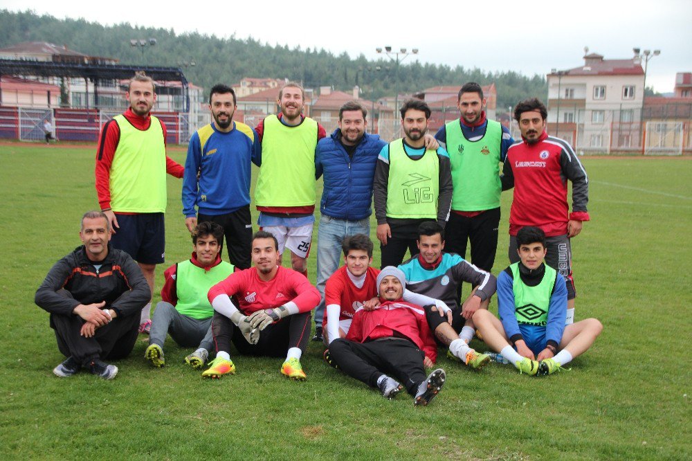 Bilecikspor, Vitraspor Maçının Hazırlıklarını Sürdürüyor