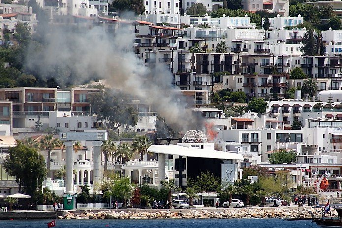 Bodrum’da Eğlence Mekanında Yangın