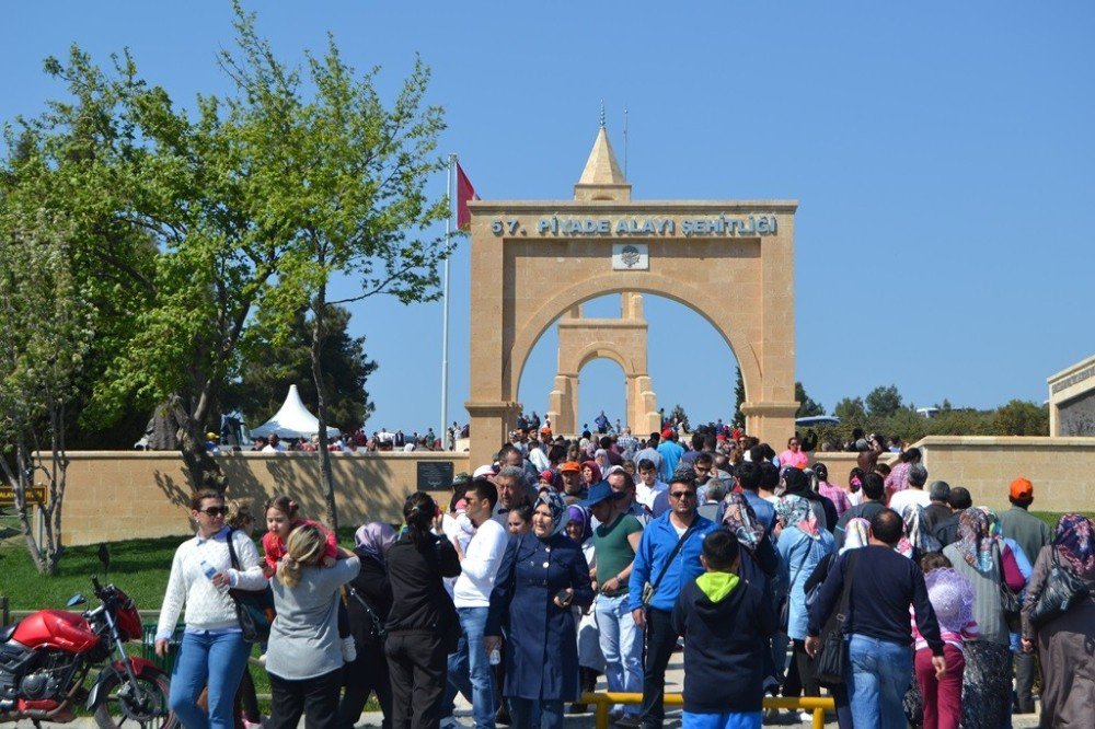 Çan Belediyesi Geleneksel Şehitlik Gezileri Başlıyor