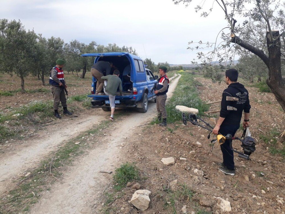 Kaçak Kazı Yapan 4 Kişi Gözaltına Alındı