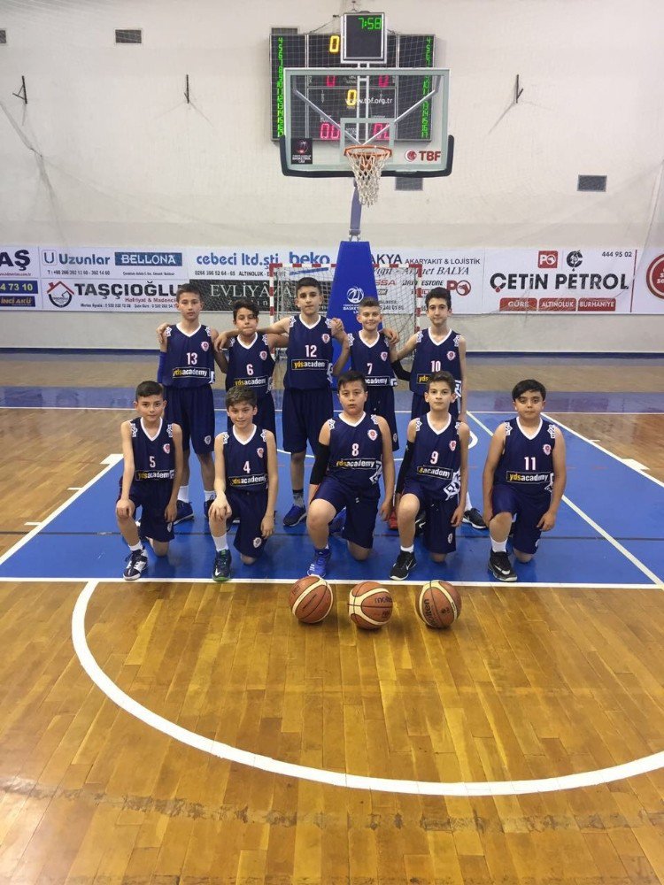 Başkan Yücel Yılmaz’dan Minik Basketçilere Tebrik