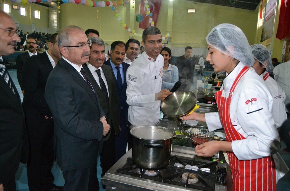 Öğrenciler Arasında ‘Yemek Yarışması’ Düzenlendi