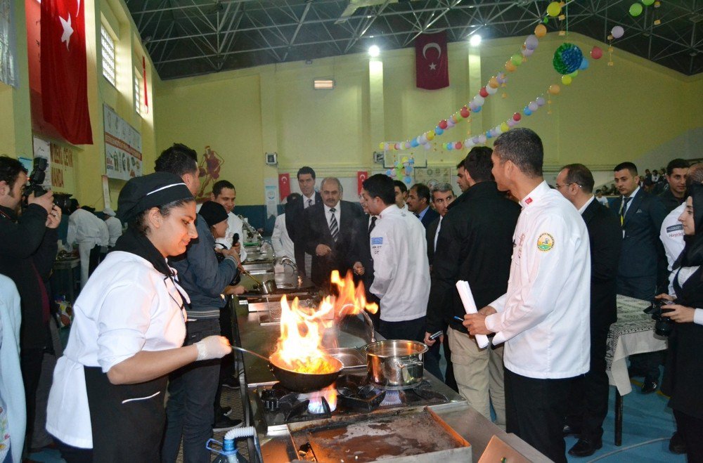 Öğrenciler Arasında ‘Yemek Yarışması’ Düzenlendi