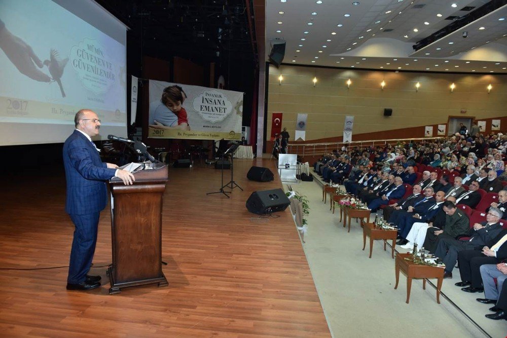 Mersin’de Kutlu Doğum Haftası Etkinlikleri Başladı