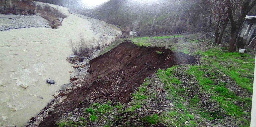 Sağanak Yağış, Kulp’ta Sele Neden Oldu