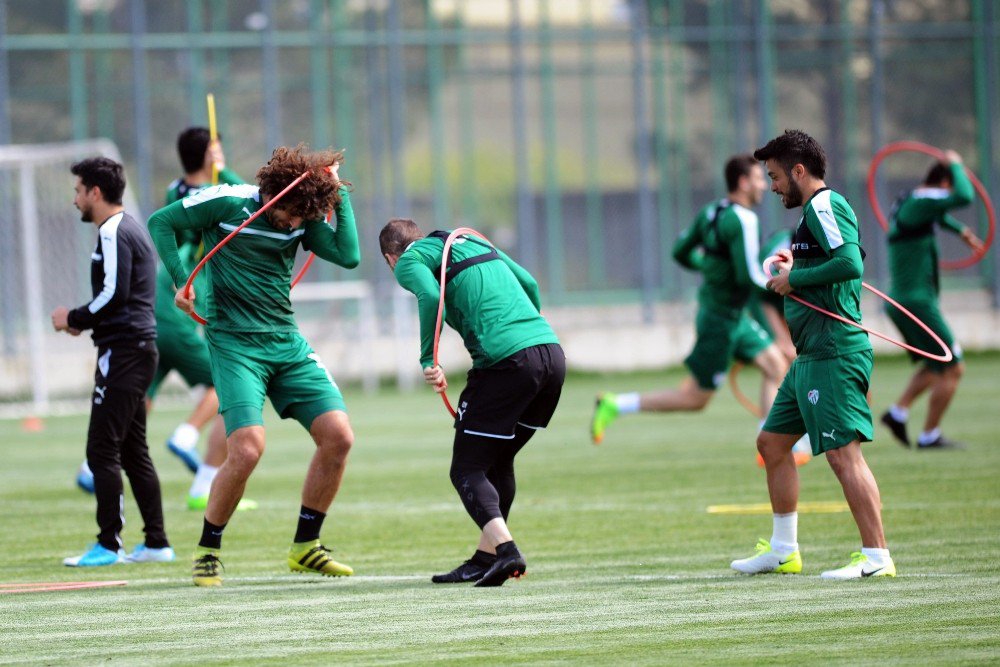 Bursaspor’dan Neşeli Antrenman