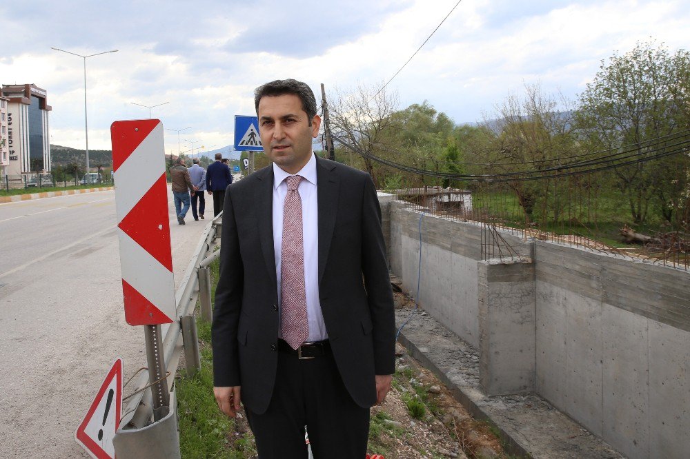 Tokat Belediyesi’nden Üst Geçit Önlemi