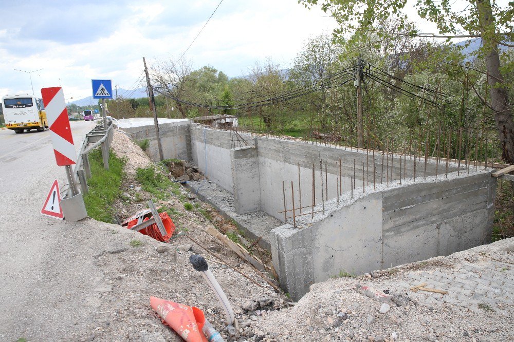 Tokat Belediyesi’nden Üst Geçit Önlemi