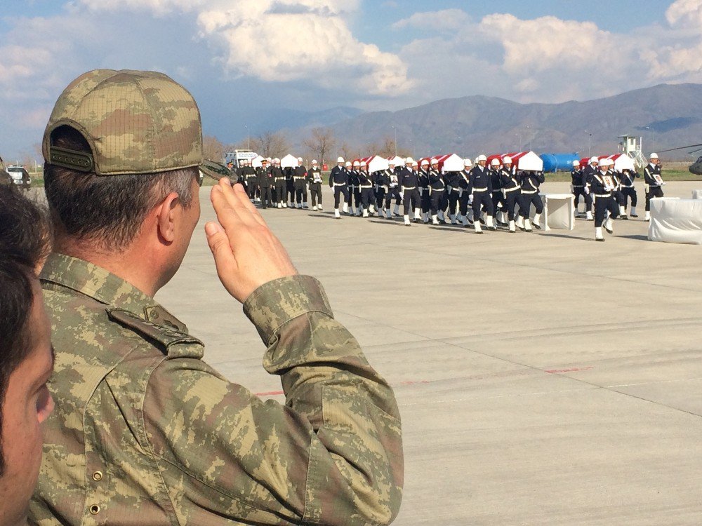 Tunceli Şehitleri Son Yolculuğuna Uğurlanıyor