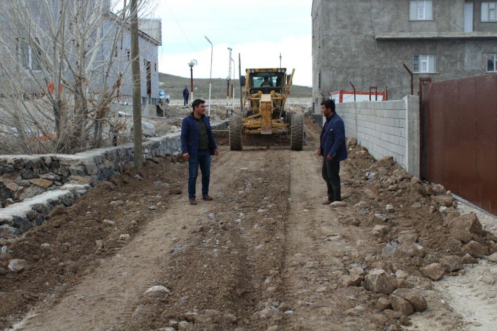 Çaldıran’da Altyapı Çalışması