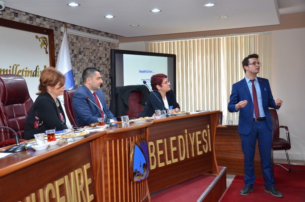 Sokak Hayvanlarının Korunmasında Nasıl Yol İzleyeceklerini Öğrendiler