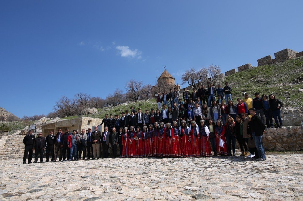 Van’da Turizm Haftası Etkinlikleri