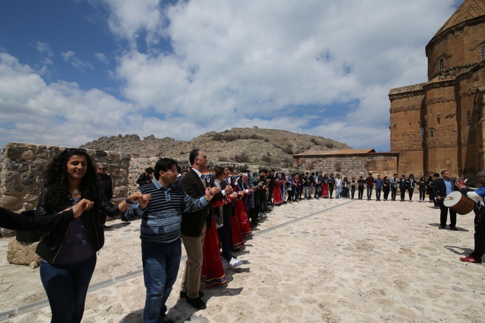 Van’da Turizm Haftası Etkinlikleri