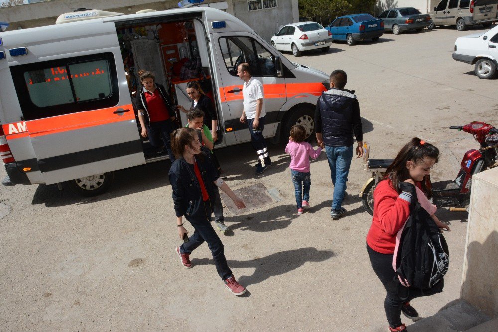 Aksaray’da 11 Öğrenci Gıda Zehirlenme Şüphesiyle Hastaneye Kaldırıldı
