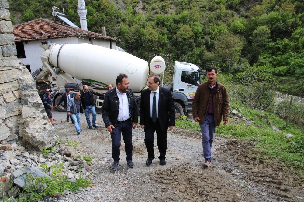 Bafra’da Beton Yol Çalışması