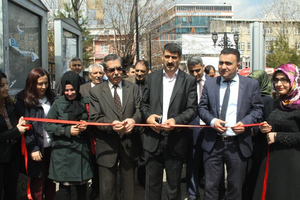 Bingöl’de Kursiyerin El Emekleri Sergilendi