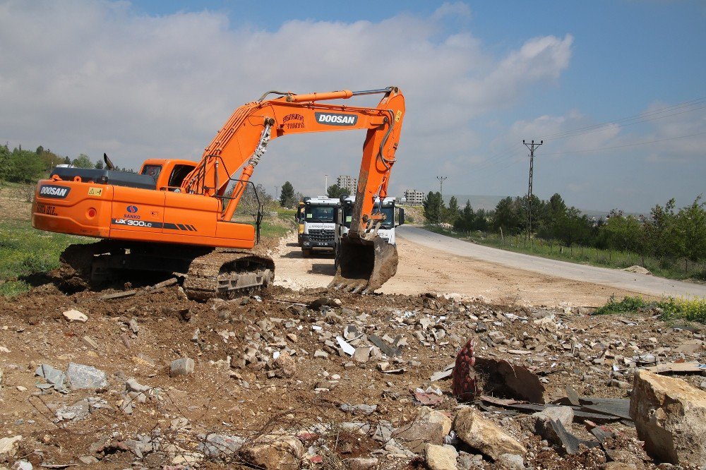 Büyükşehir’den Balıkayağı Bulvarında Hummalı Çalışma