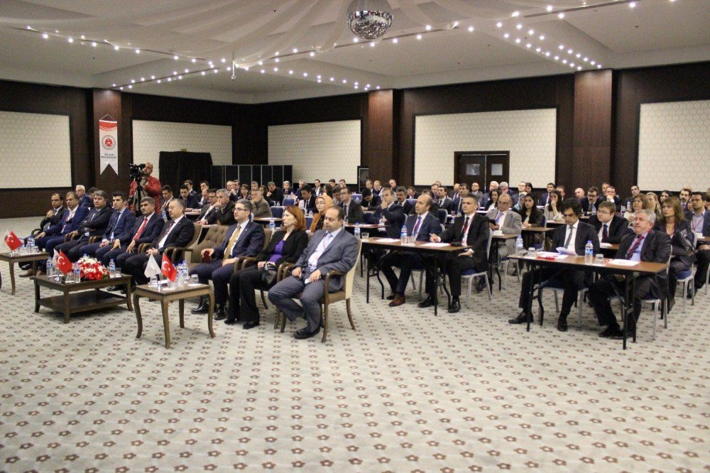 Edirne’de ’Disiplin Yönetmeliği Semineri’ Düzenlendi