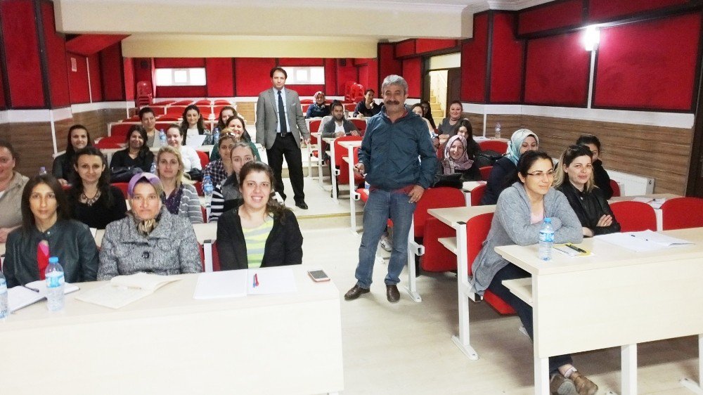 Burhaniye’de Hasta Kabul Kursu Yoğun İlgi Gördü