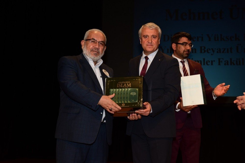 Anadolu Üniversitesinde ’Hz. Peygamber Ve Güven Toplumu’ Konferansı