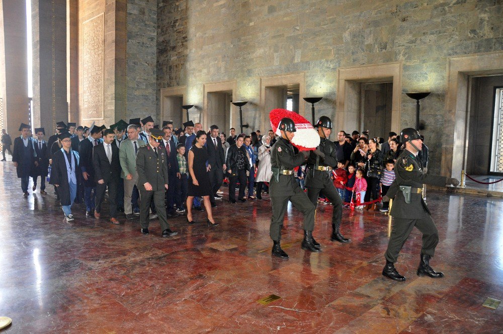 Kızılcahamam Ayşe Bezci Mesleki Ve Teknik Anadolu Lisesi Öğrencileri Anıtkabir’de