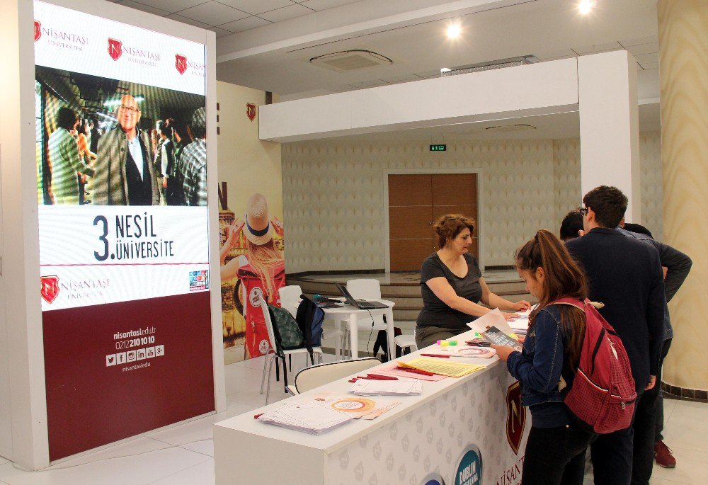 Tercih Fuarında Nişantaşı Üniversitesi Standına Yoğun İlgi