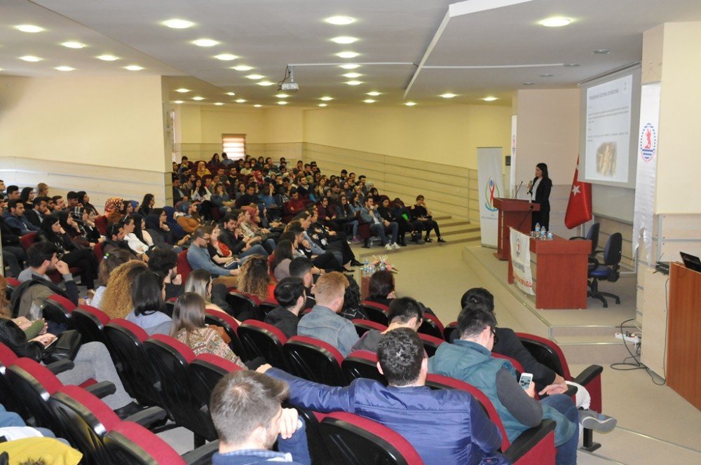 “Sermaye Piyasası Kurumları Ve Sermaye Piyasasında Kariyer” Semineri