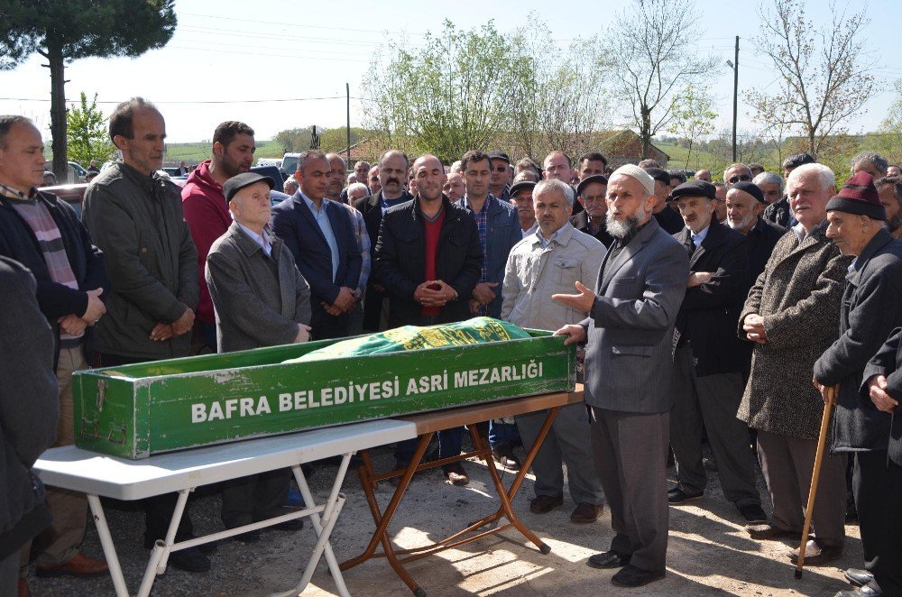 Gazeteci Namık Azgın Toprağa Verildi