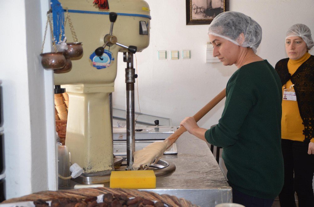 Bafra’da Kadınlara Dondurmacılık Kursu