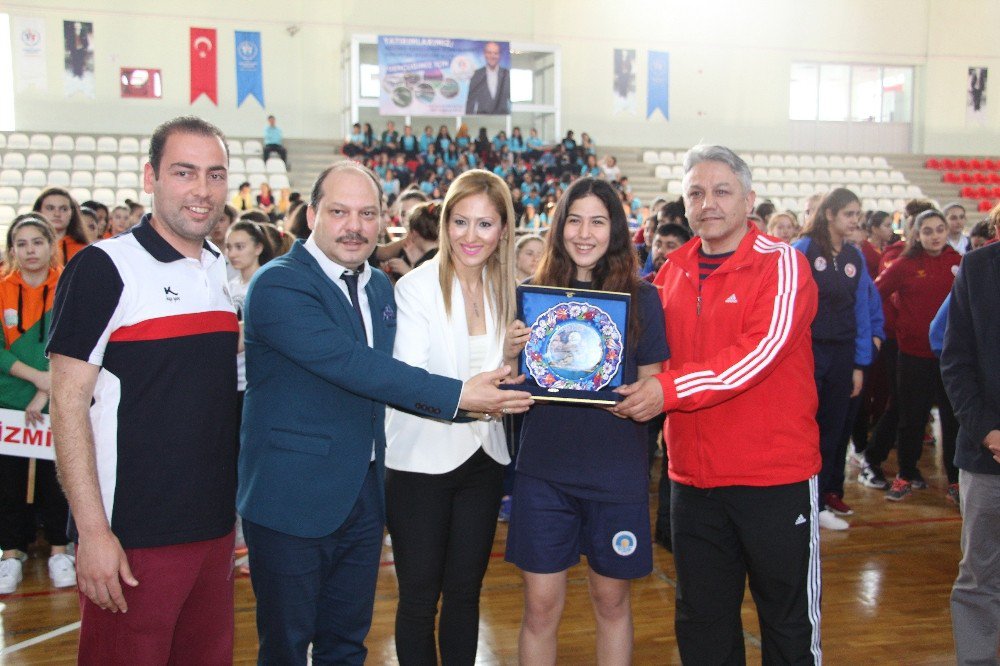 Tbf U16 Yıldız Kız Basketbol Turnuvası İskenderun’da Başladı