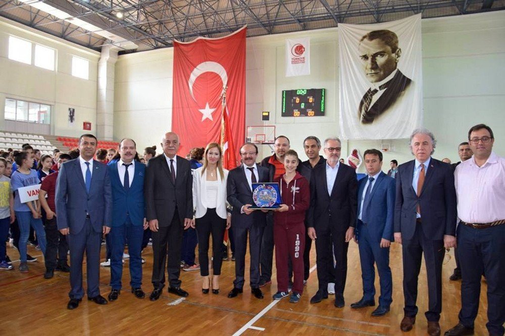 Tbf U16 Yıldız Kız Basketbol Turnuvası İskenderun’da Başladı