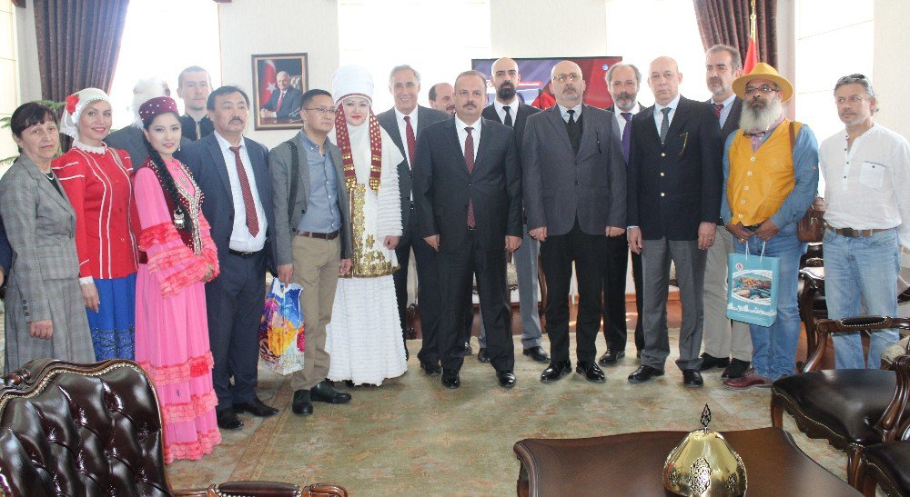 Konya’da, Bin Nefes Bir Ses Uluslararası Tiyatro Festivali Başladı