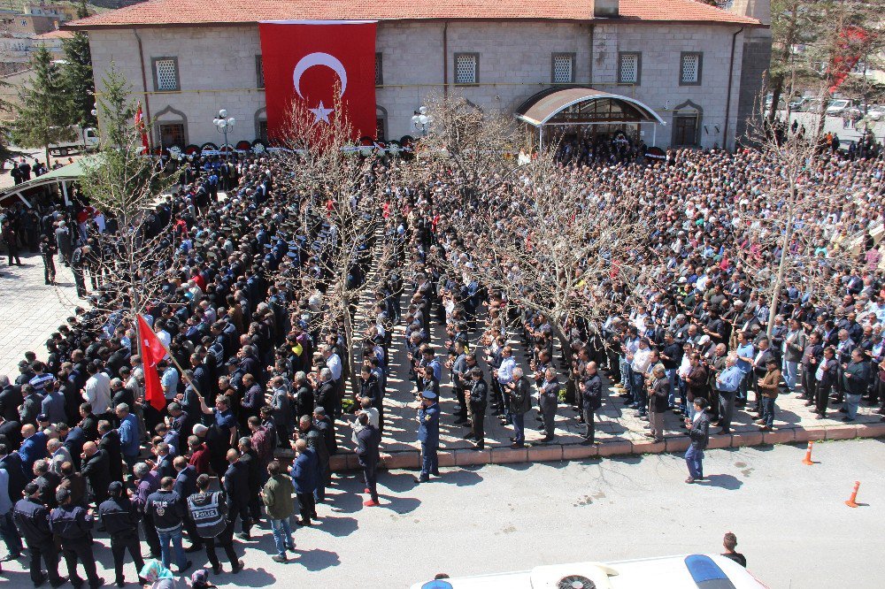 Kayseri Şehidini Uğurladı