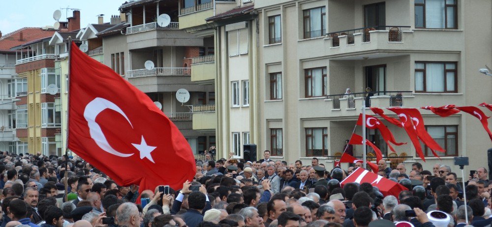 Şehit Hakim Ordu’da Gözyaşlarıyla Son Yolculuğuna Uğurlandı