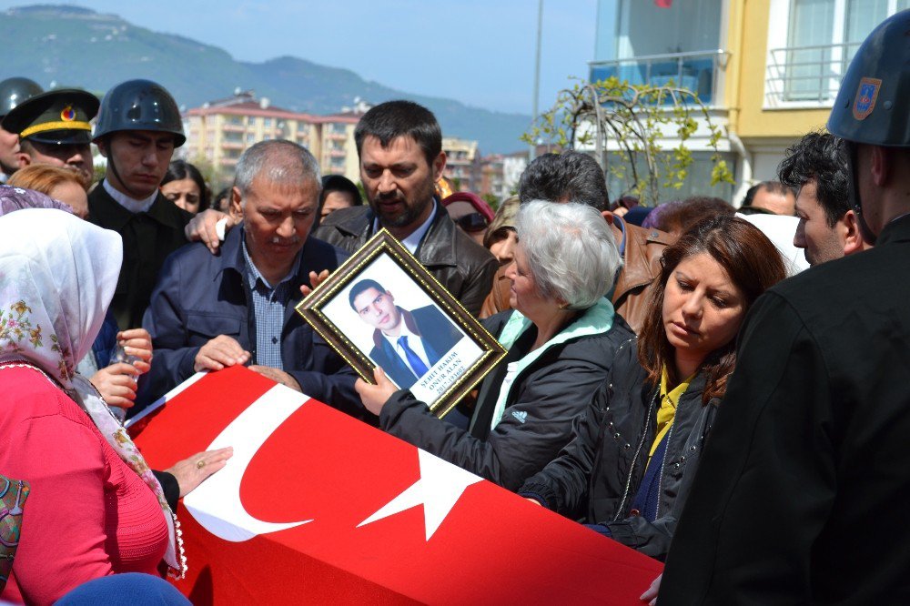 Ordu Şehidini Uğurluyor