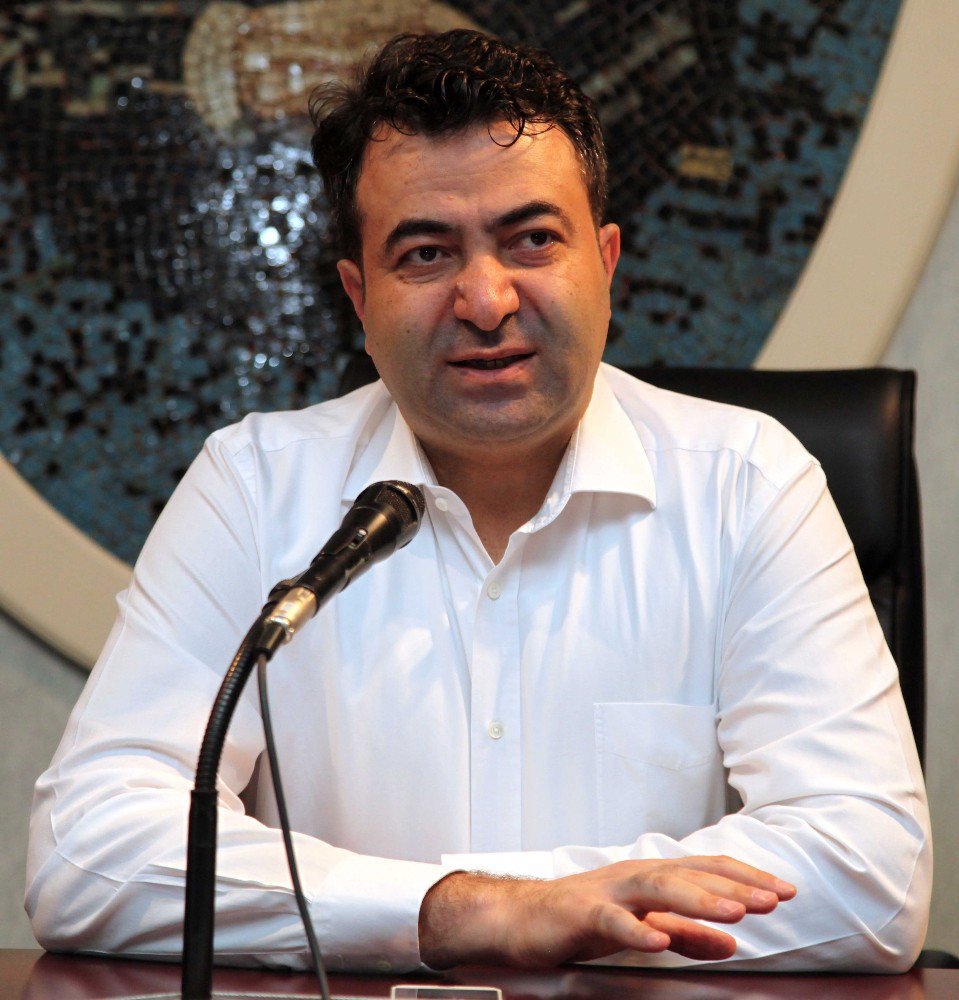 Yazar Bülent Ata, Üniversite Öğrencileri İle Buluştu