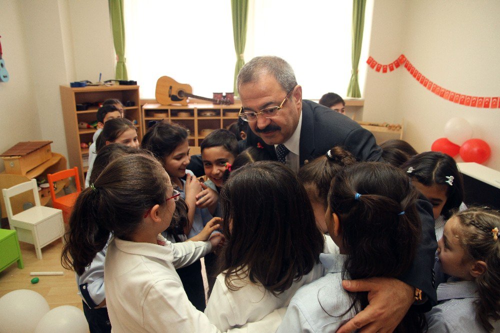 23 Nisan Ulusal Egemenlik Ve Çocuk Bayramı