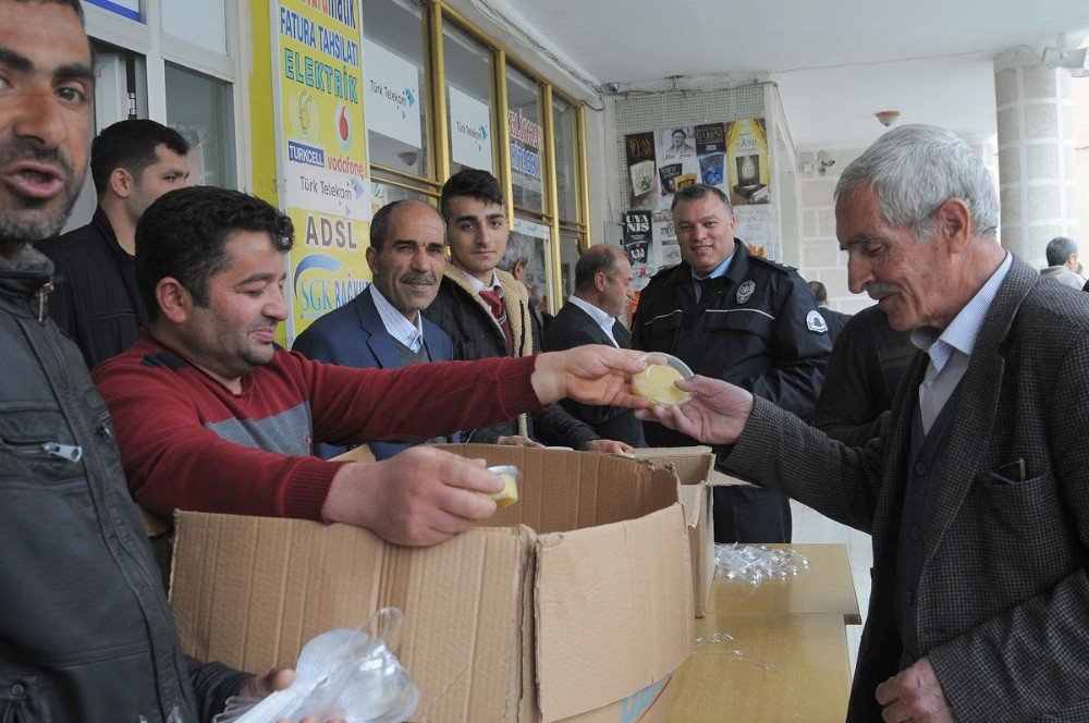 Çelikhan’da Bin 500 Kişilik İrmik Dağıtıldı