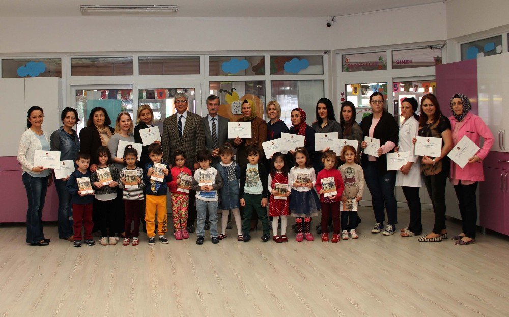 Anaokulu Öğrencilerinden Lösemili Çocuklara Bağış