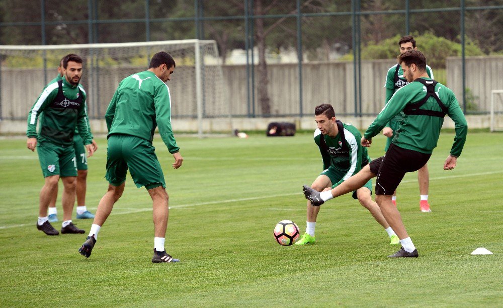 Bursaspor’da Akhisar Hazırlıkları Sürüyor