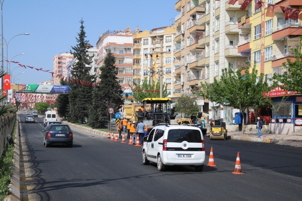 Büyükşehir Tarihi İpekyolunun Asfaltını Revize Ediyor