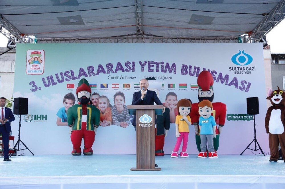 Dünya Yetimleri Sultangazi’den Dünyaya Barış Mesajları Verdi