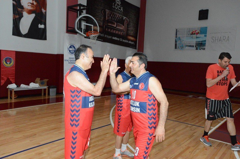 Denizli Valisinden Basketbol Şov