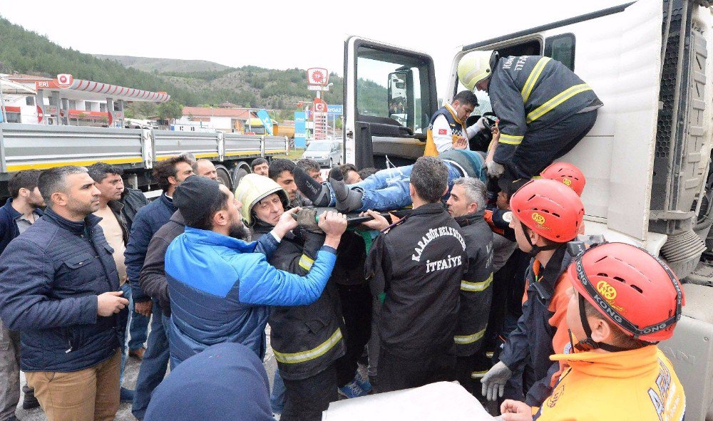 Karabük’te Trafik Kazası: 1 Ölü, 3 Yaralı