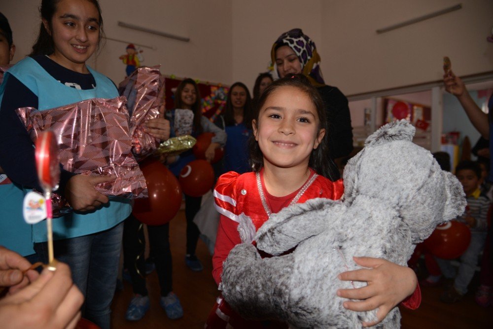 Melikgazi Belediyesi Çocuk Meclisi’nden Dilek Ağacı Projesi