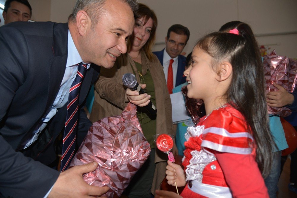 Melikgazi Belediyesi Çocuk Meclisi’nden Dilek Ağacı Projesi