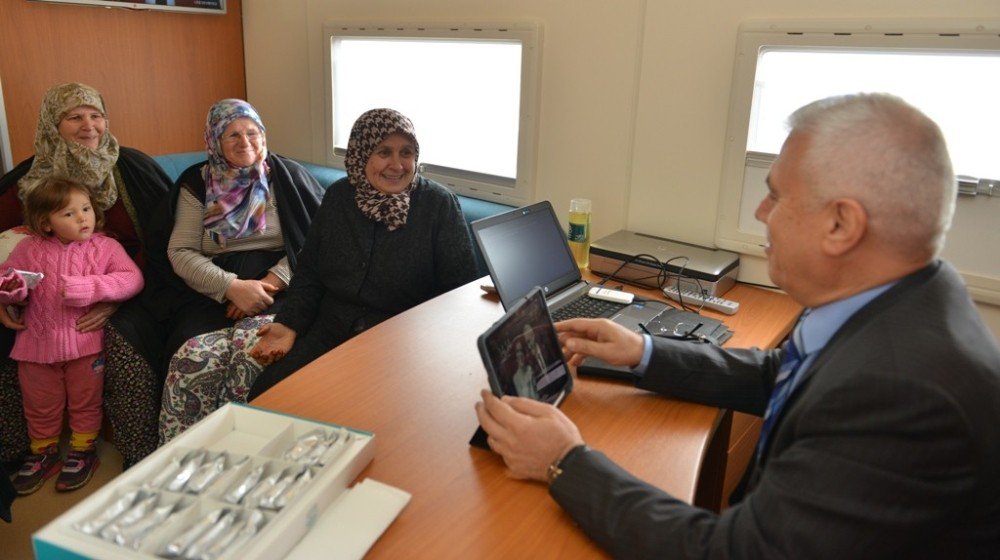 Maksempınar’da Yüzler Nilüfer İle Gülüyor