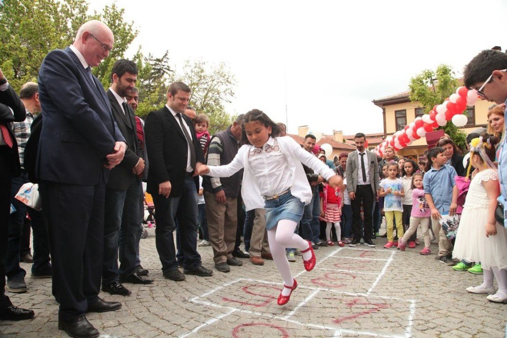 Odunpazarı Belediyesi’nden 23 Nisan Kutlamaları