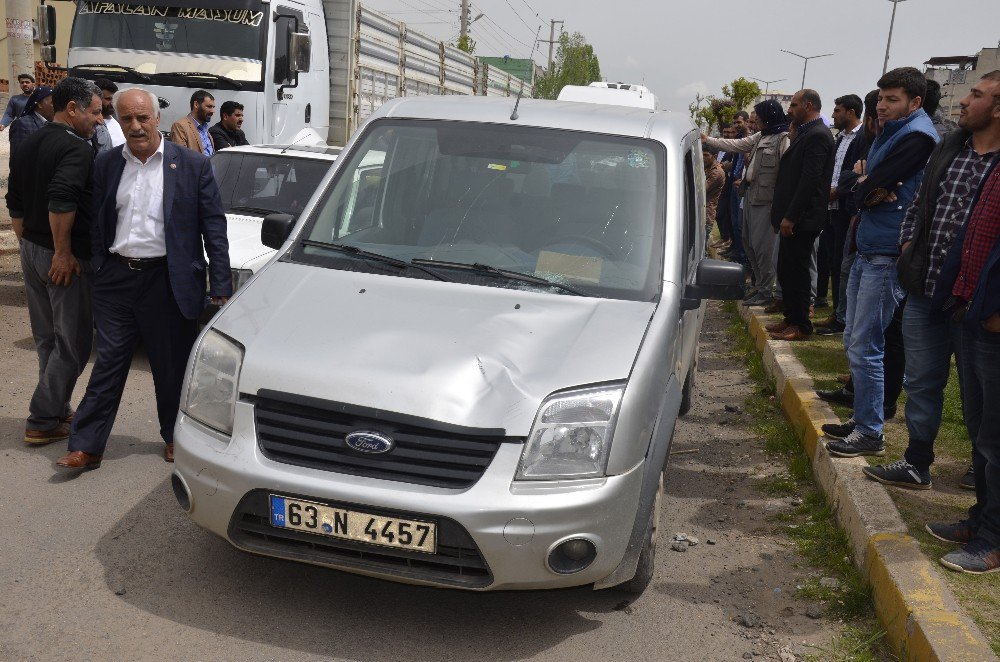 Hafif Ticari Aracın Çarptığı Yaşlı Adam Ağır Yaralandı